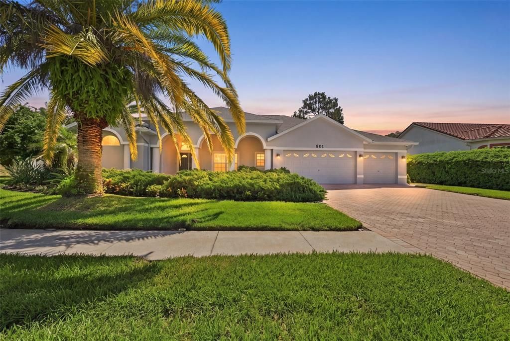 For Rent: $3,900 (3 beds, 2 baths, 2141 Square Feet)