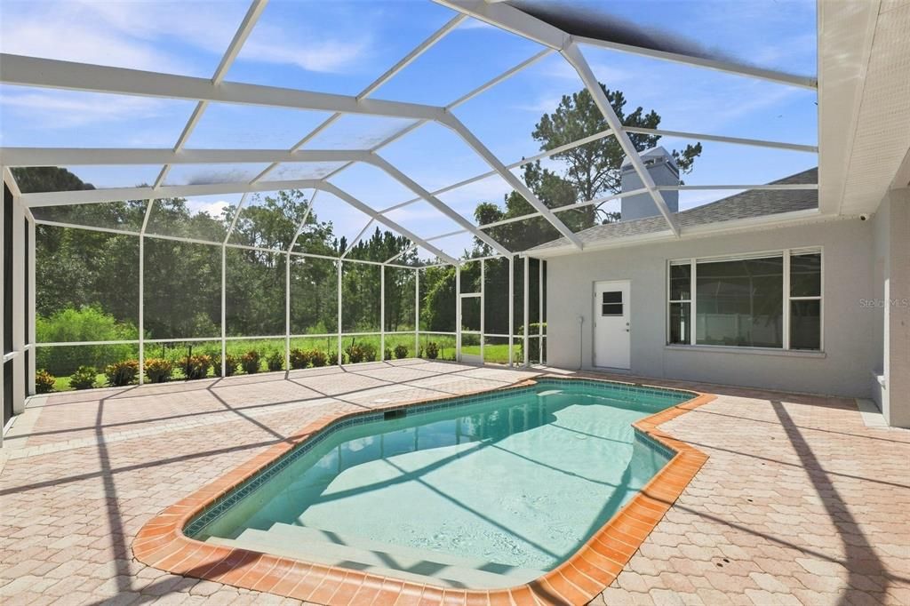 For Rent: $3,900 (3 beds, 2 baths, 2141 Square Feet)