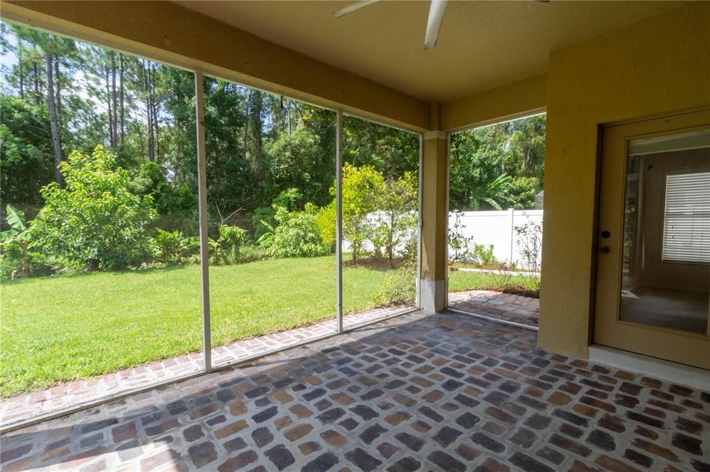 En Venta: $469,000 (4 camas, 2 baños, 1937 Pies cuadrados)
