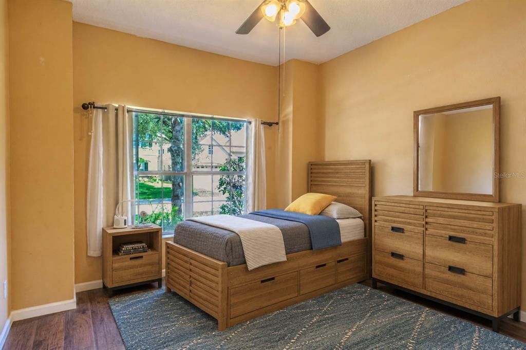 En Venta: $469,000 (4 camas, 2 baños, 1937 Pies cuadrados)