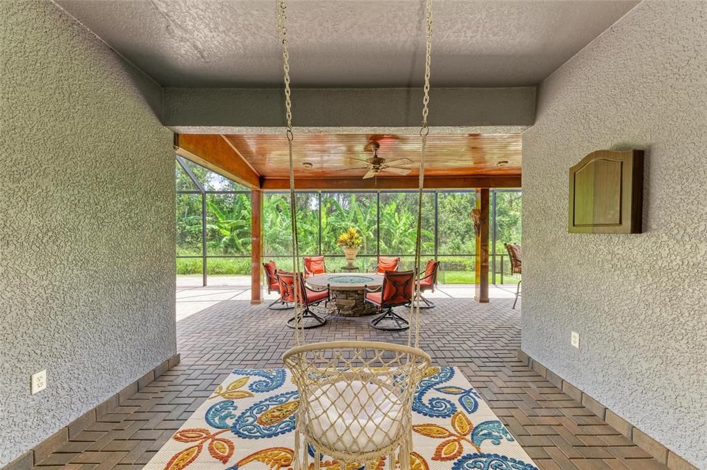 For Sale: $535,000 (4 beds, 3 baths, 2998 Square Feet)