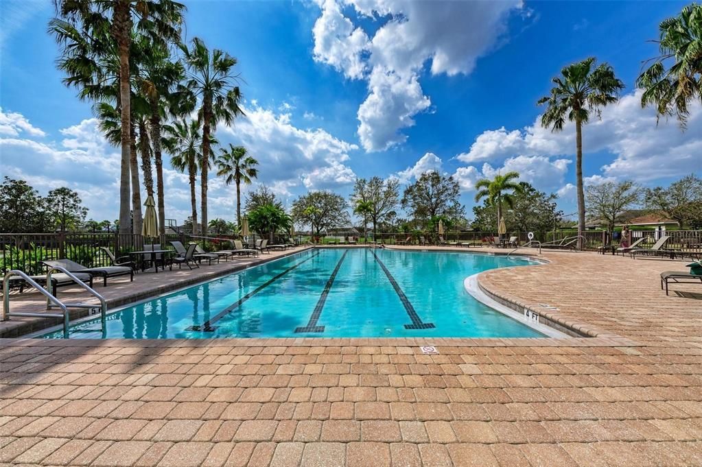 For Sale: $535,000 (4 beds, 3 baths, 2998 Square Feet)
