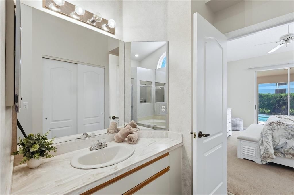 For Rent: $2,500 (2 beds, 2 baths, 1525 Square Feet)