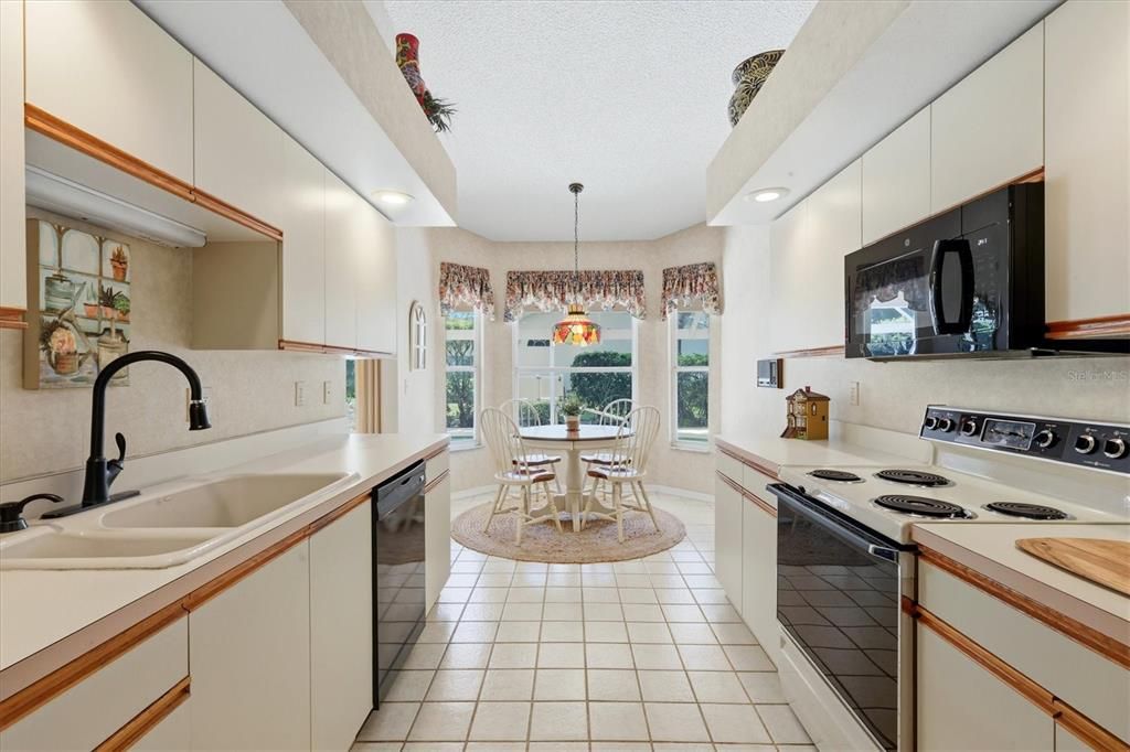 For Rent: $2,500 (2 beds, 2 baths, 1525 Square Feet)