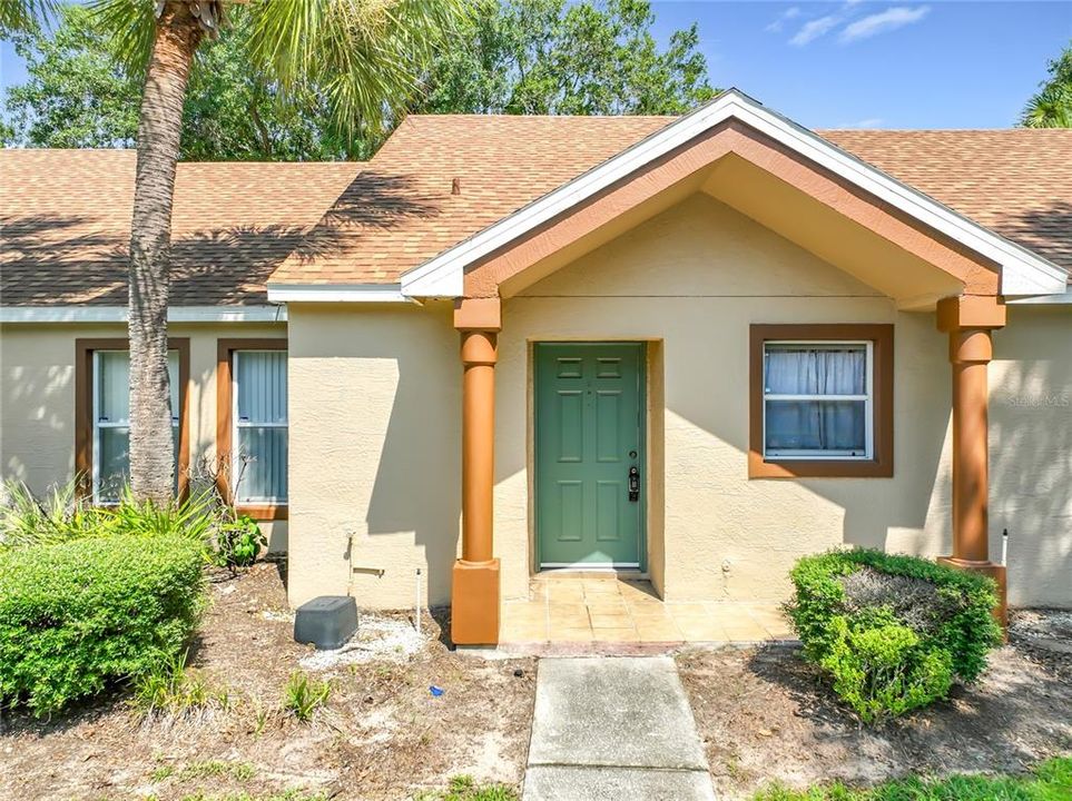 For Sale: $199,900 (3 beds, 2 baths, 1099 Square Feet)