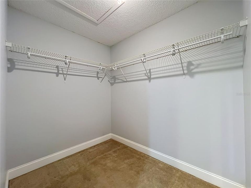 For Sale: $199,900 (3 beds, 2 baths, 1099 Square Feet)