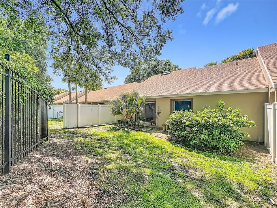 For Sale: $199,900 (3 beds, 2 baths, 1099 Square Feet)