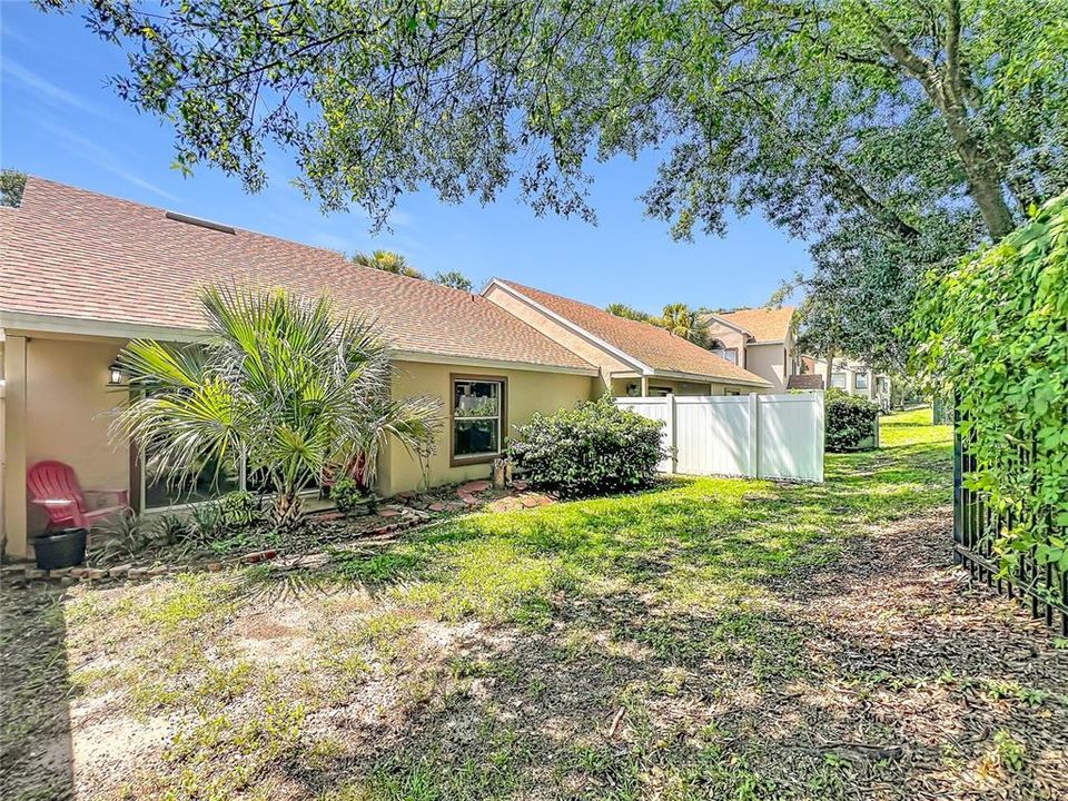 For Sale: $199,900 (3 beds, 2 baths, 1099 Square Feet)