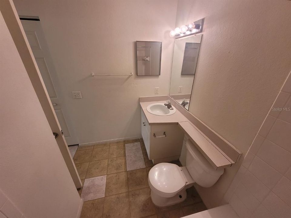 В аренду: $1,400 (2 спален, 2 ванн, 987 Квадратных фут)