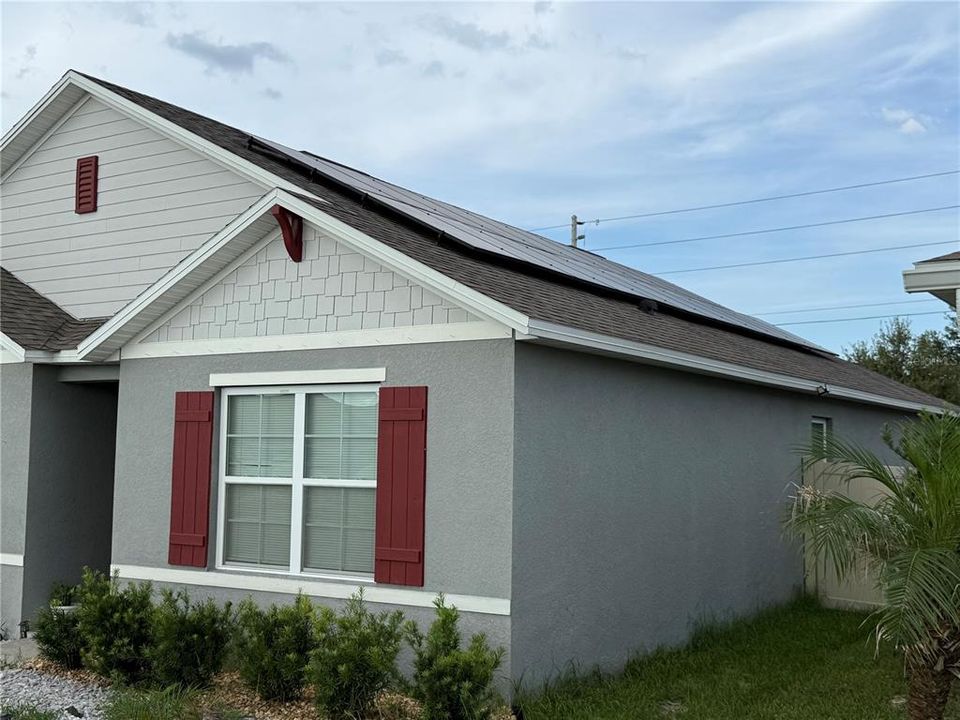 For Sale: $329,000 (4 beds, 2 baths, 1828 Square Feet)