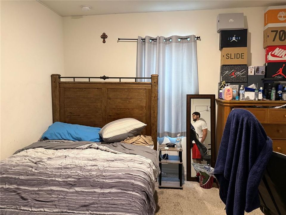For Sale: $329,000 (4 beds, 2 baths, 1828 Square Feet)