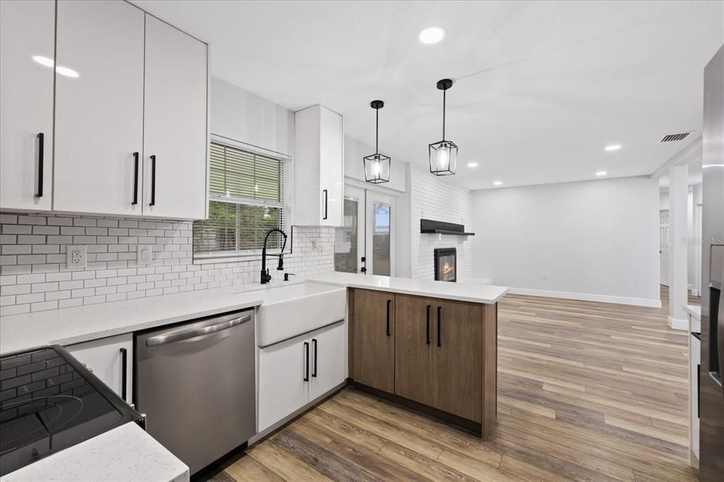 En Venta: $347,900 (3 camas, 2 baños, 1864 Pies cuadrados)