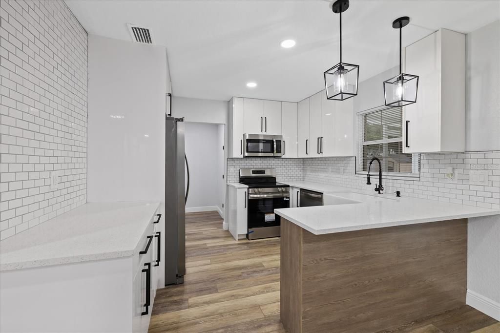 En Venta: $347,900 (3 camas, 2 baños, 1864 Pies cuadrados)