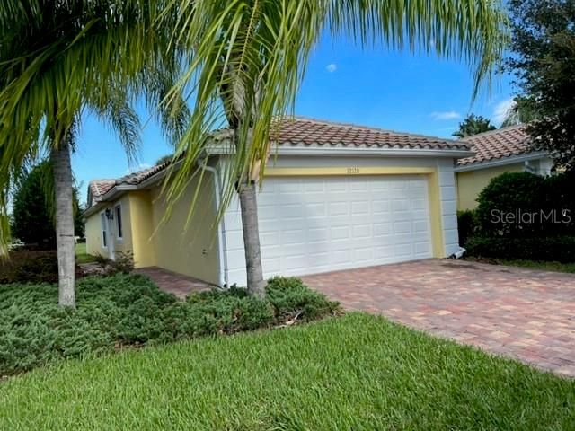 For Rent: $2,850 (3 beds, 2 baths, 1554 Square Feet)