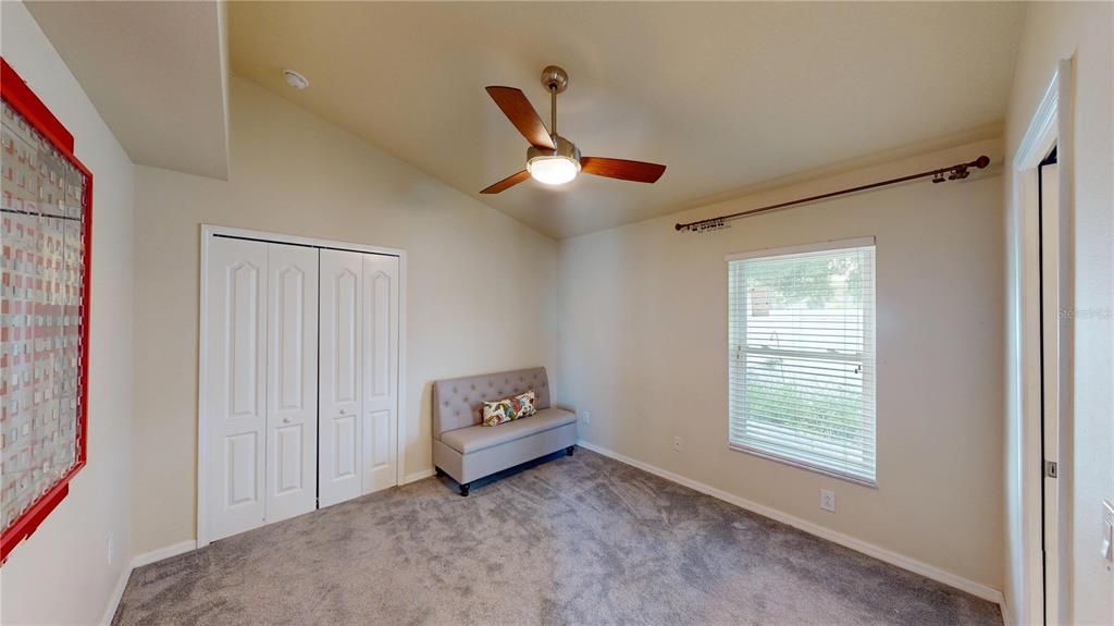 For Sale: $389,900 (4 beds, 3 baths, 1789 Square Feet)