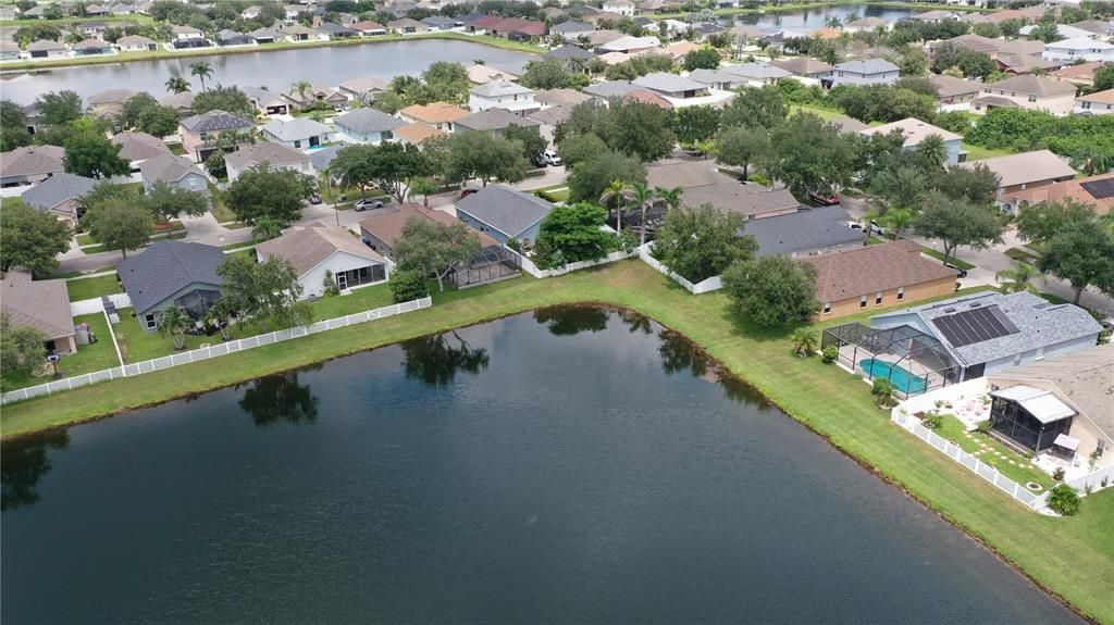 For Sale: $389,900 (4 beds, 3 baths, 1789 Square Feet)
