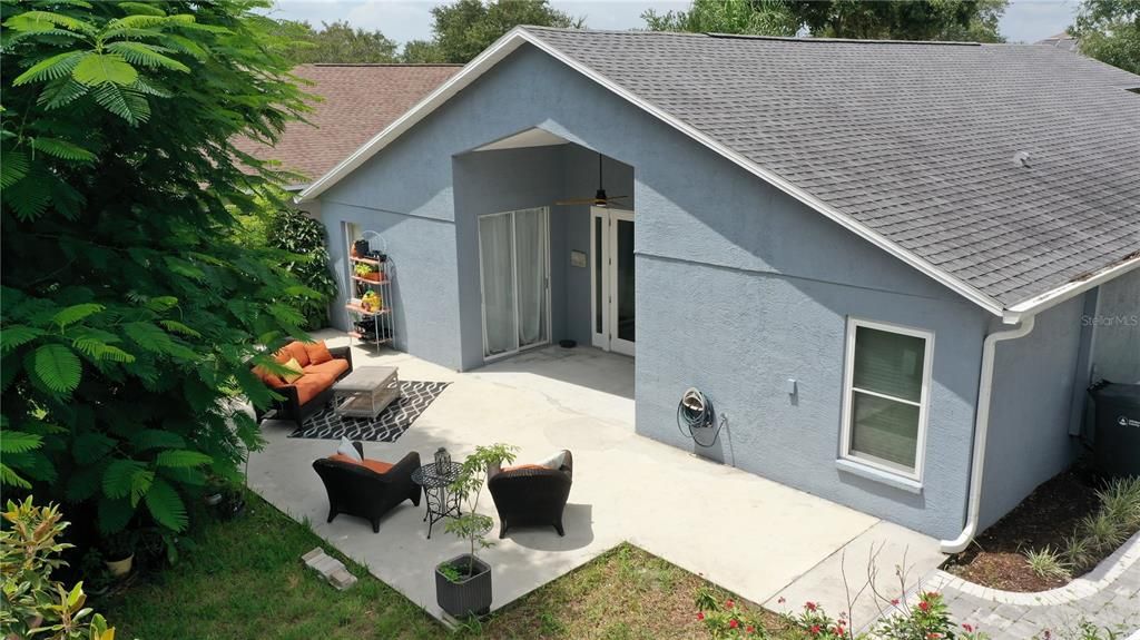For Sale: $389,900 (4 beds, 3 baths, 1789 Square Feet)