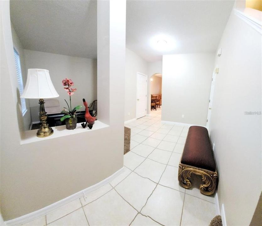 En Venta: $350,000 (2 camas, 2 baños, 1345 Pies cuadrados)