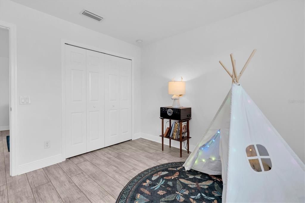For Sale: $565,000 (3 beds, 2 baths, 2502 Square Feet)