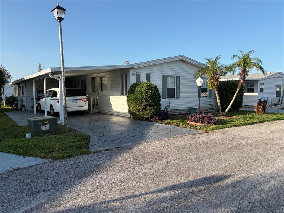 For Sale: $185,000 (2 beds, 2 baths, 1560 Square Feet)