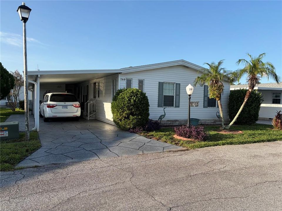 For Sale: $185,000 (2 beds, 2 baths, 1560 Square Feet)