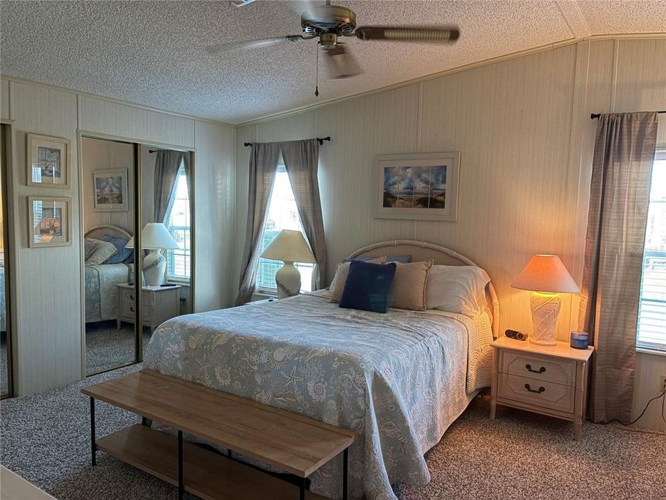 For Sale: $185,000 (2 beds, 2 baths, 1560 Square Feet)