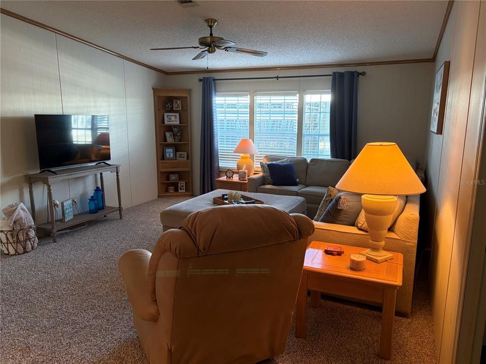For Sale: $185,000 (2 beds, 2 baths, 1560 Square Feet)