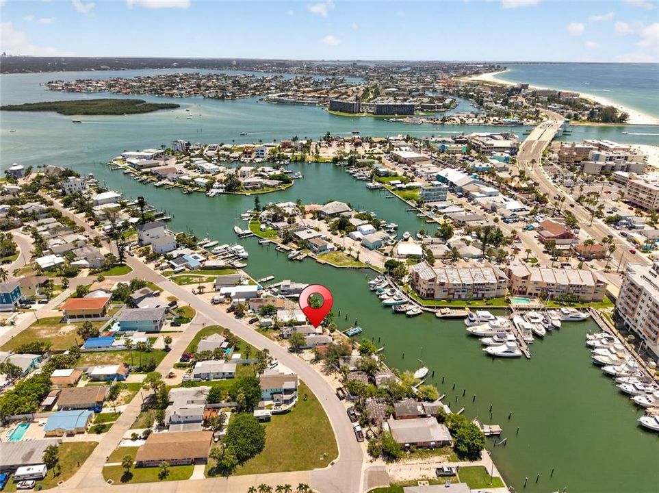 En Venta: $800,000 (0.14 acres)