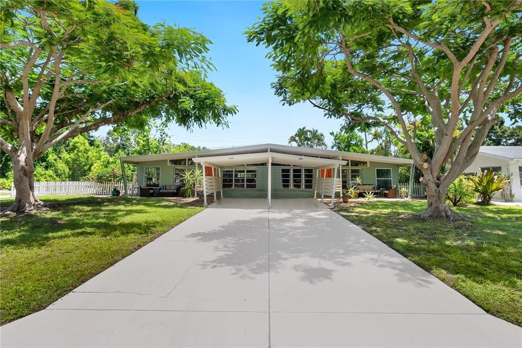 For Rent: $2,350 (2 beds, 1 baths, 1224 Square Feet)
