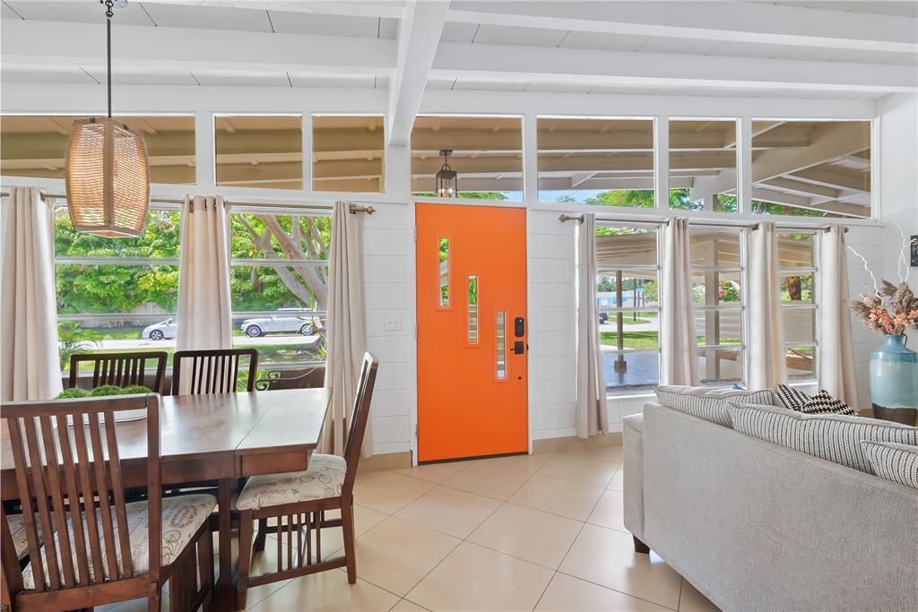 For Rent: $2,350 (2 beds, 1 baths, 1224 Square Feet)