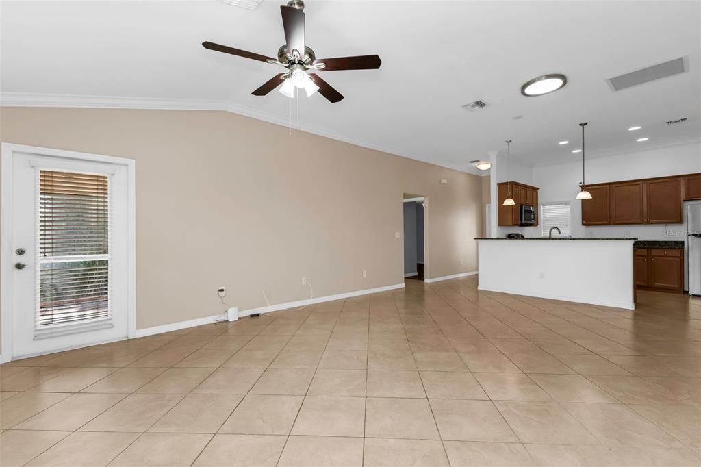 For Sale: $339,900 (3 beds, 2 baths, 1363 Square Feet)
