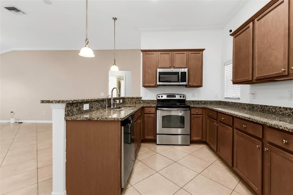 For Sale: $339,900 (3 beds, 2 baths, 1363 Square Feet)
