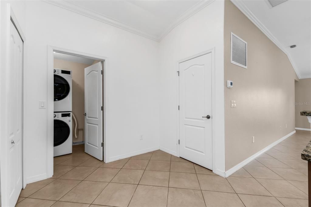 For Sale: $339,900 (3 beds, 2 baths, 1363 Square Feet)
