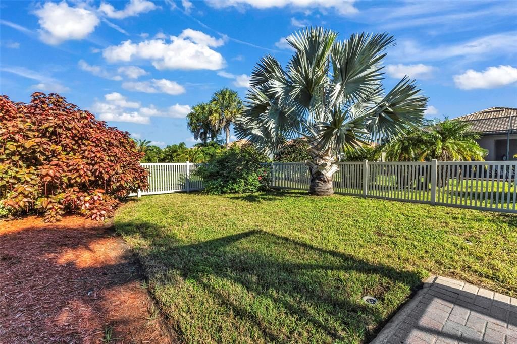 For Sale: $339,900 (3 beds, 2 baths, 1363 Square Feet)