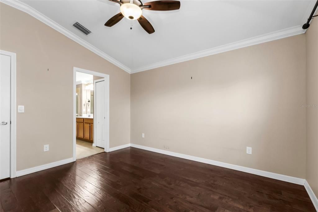 For Sale: $339,900 (3 beds, 2 baths, 1363 Square Feet)