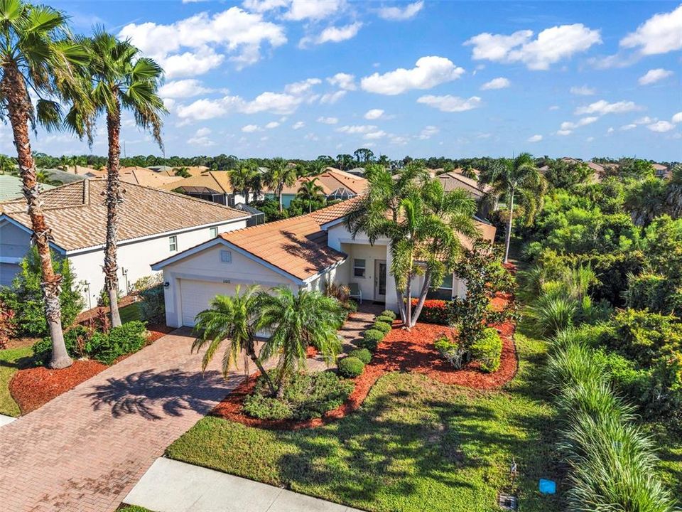 For Sale: $339,900 (3 beds, 2 baths, 1363 Square Feet)