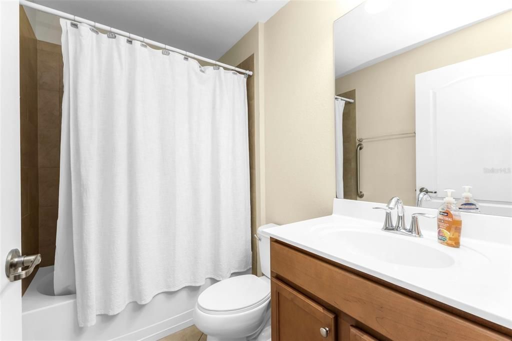 For Sale: $339,900 (3 beds, 2 baths, 1363 Square Feet)