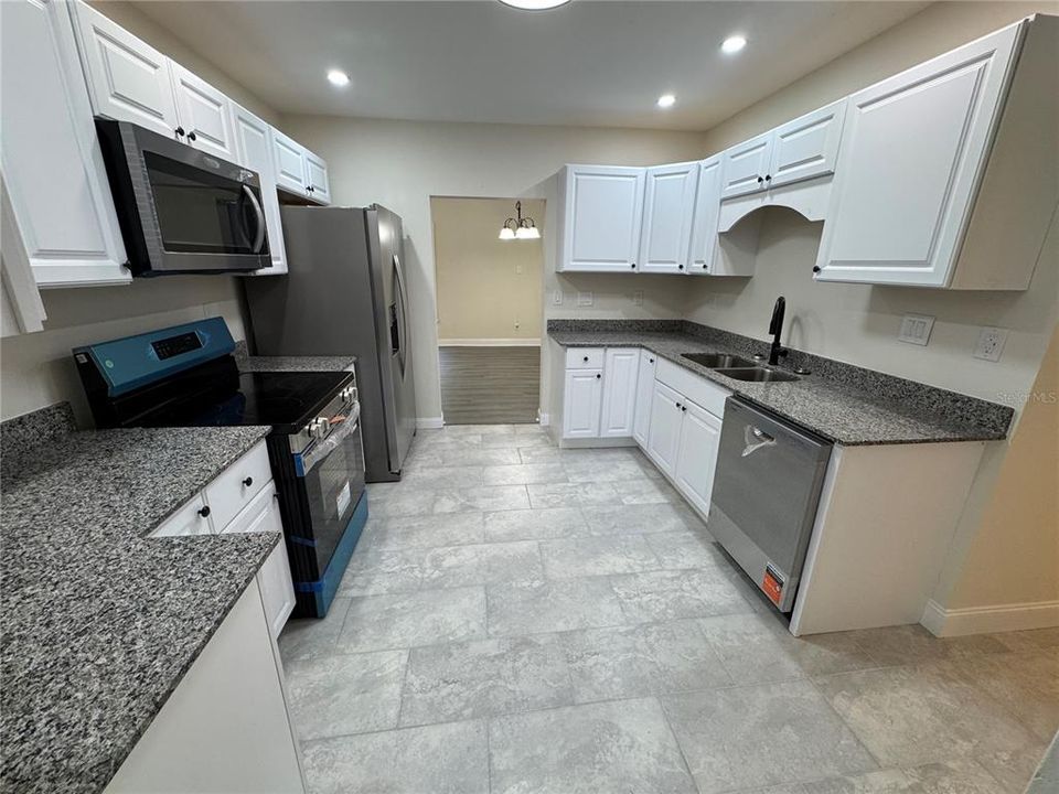 En Venta: $419,900 (3 camas, 2 baños, 1208 Pies cuadrados)
