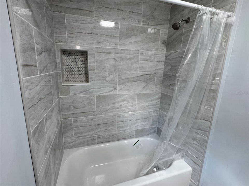 En Venta: $419,900 (3 camas, 2 baños, 1208 Pies cuadrados)