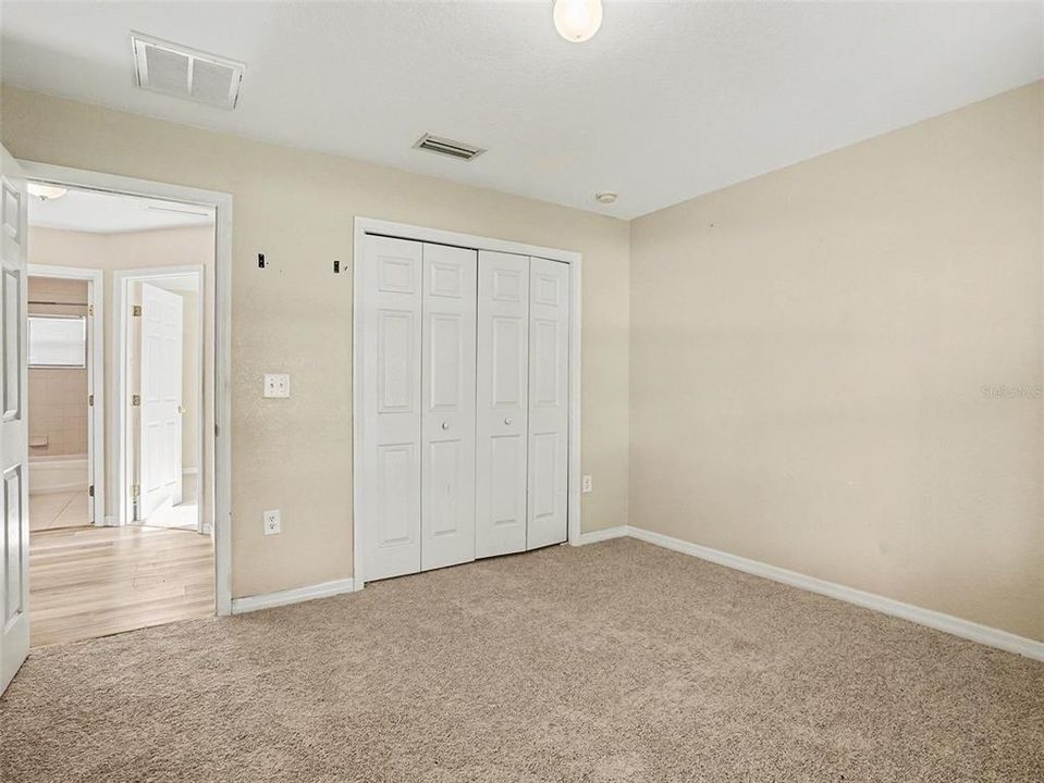 For Sale: $300,000 (3 beds, 2 baths, 1685 Square Feet)