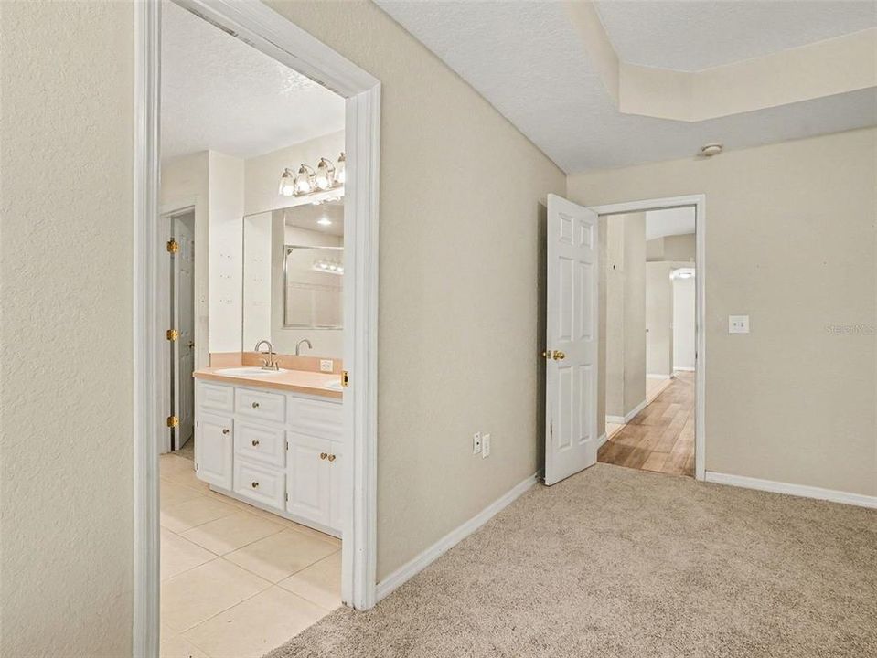 For Sale: $300,000 (3 beds, 2 baths, 1685 Square Feet)