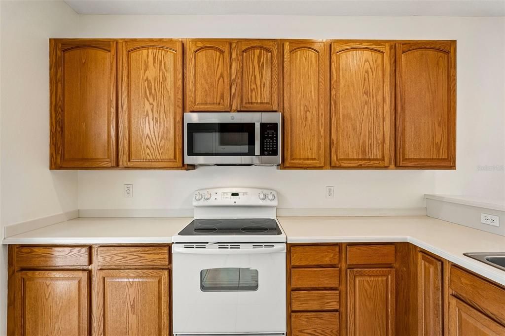 For Sale: $429,900 (3 beds, 2 baths, 1470 Square Feet)
