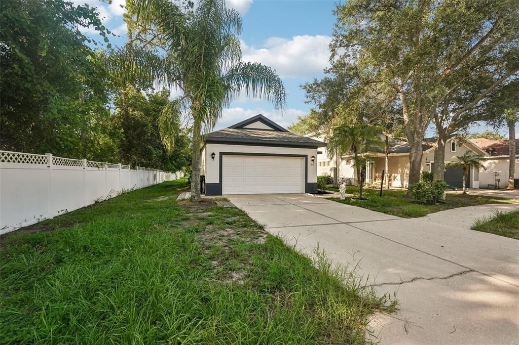 For Sale: $429,900 (3 beds, 2 baths, 1470 Square Feet)