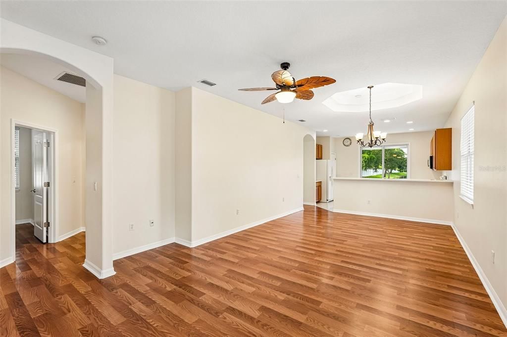 For Sale: $429,900 (3 beds, 2 baths, 1470 Square Feet)
