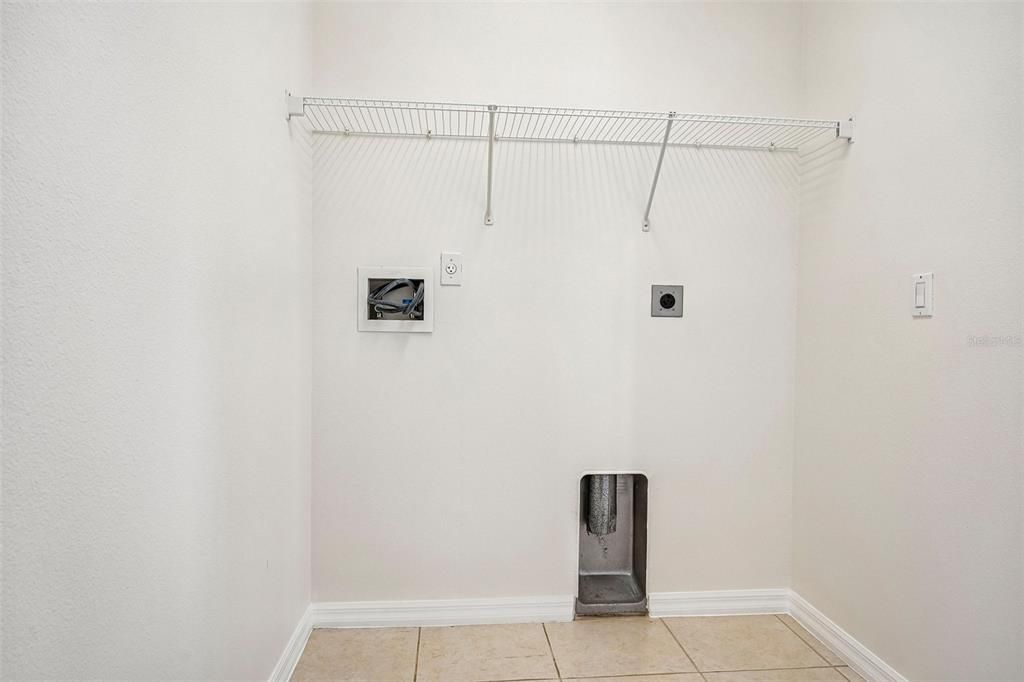 For Sale: $429,900 (3 beds, 2 baths, 1470 Square Feet)