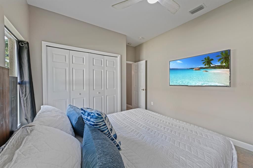 For Sale: $659,900 (3 beds, 2 baths, 2509 Square Feet)