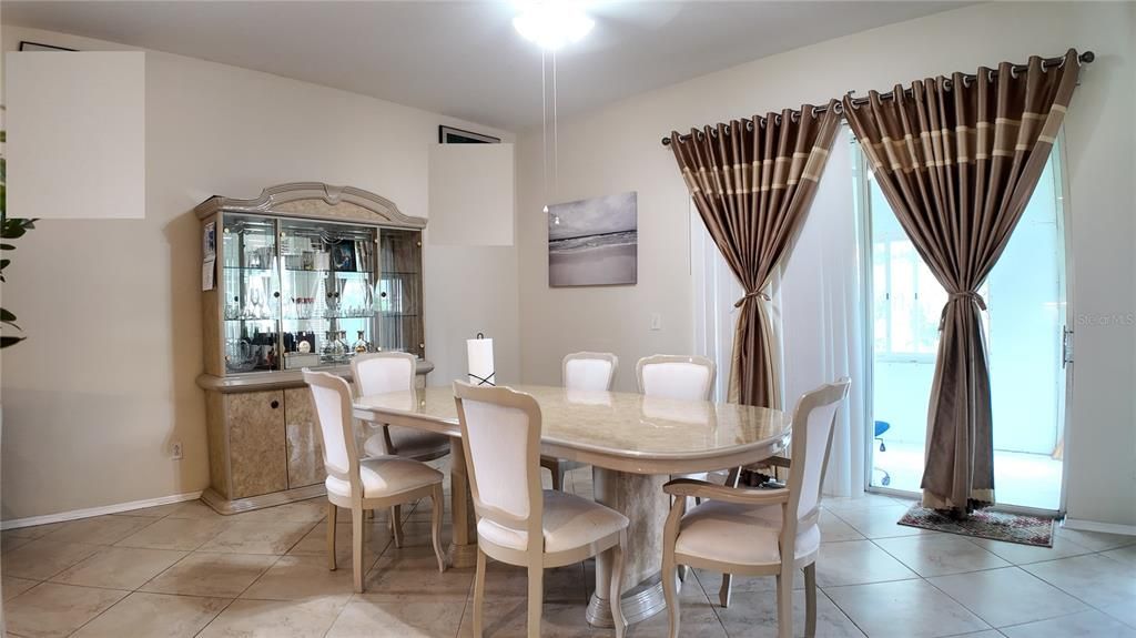 For Sale: $385,000 (3 beds, 2 baths, 1984 Square Feet)