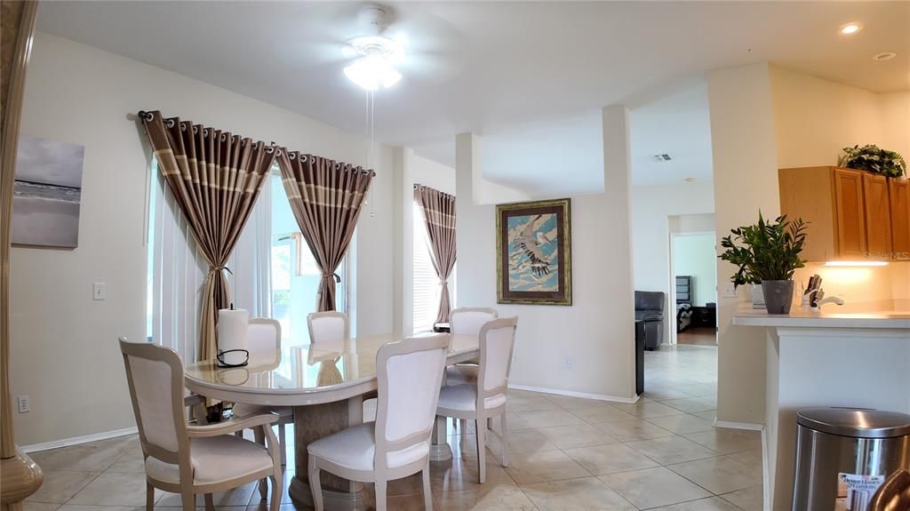 For Sale: $385,000 (3 beds, 2 baths, 1984 Square Feet)