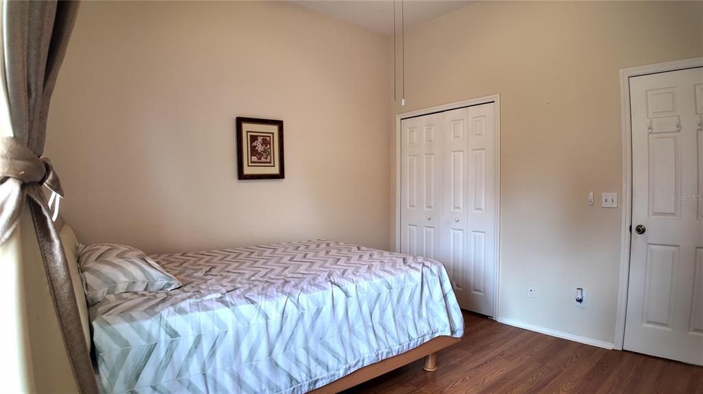 For Sale: $385,000 (3 beds, 2 baths, 1984 Square Feet)
