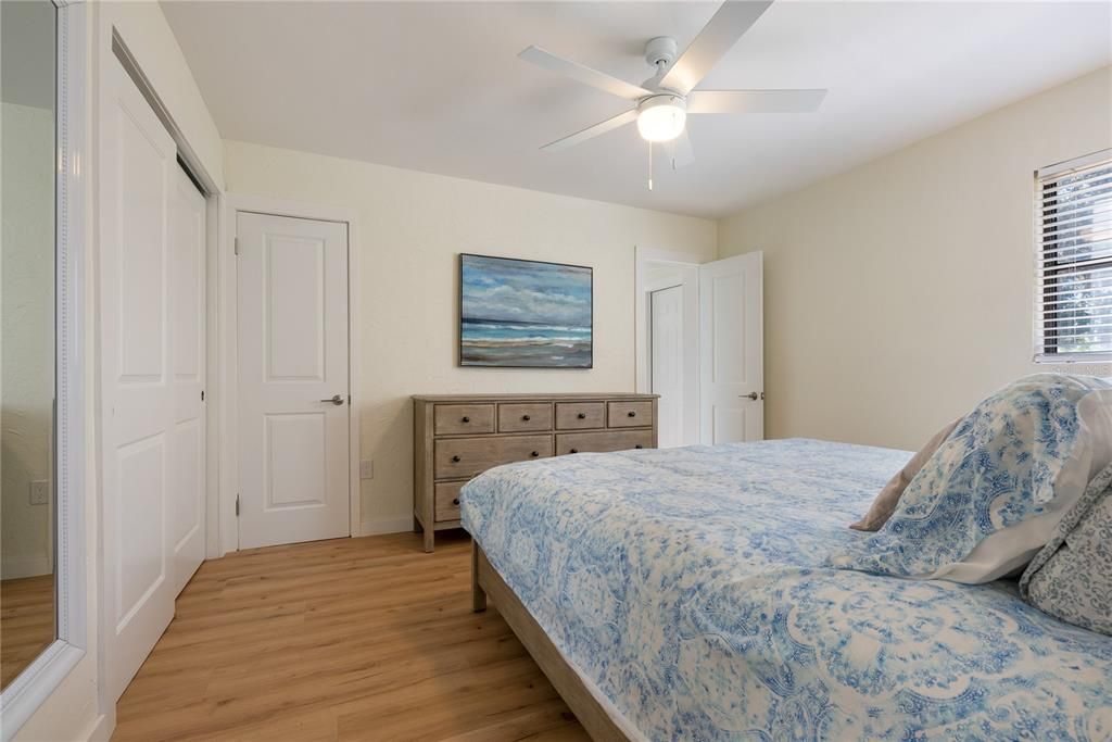 For Rent: $2,750 (3 beds, 2 baths, 1355 Square Feet)